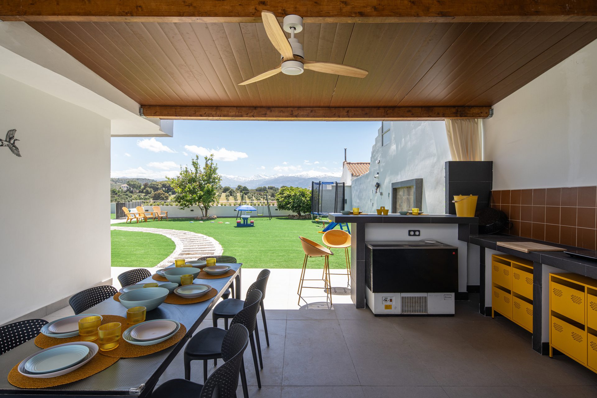 BBQ exterior